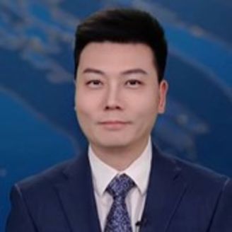 Aric Chen